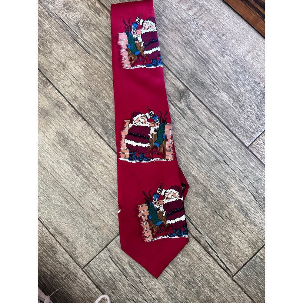 Vintage Yule Tide Greetings Hallmark Red 100% Silk Santa Coal Christmas Neck Tie